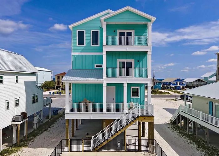Absolutely Beachy 5 Bedroom Lockout * Gulf Shores