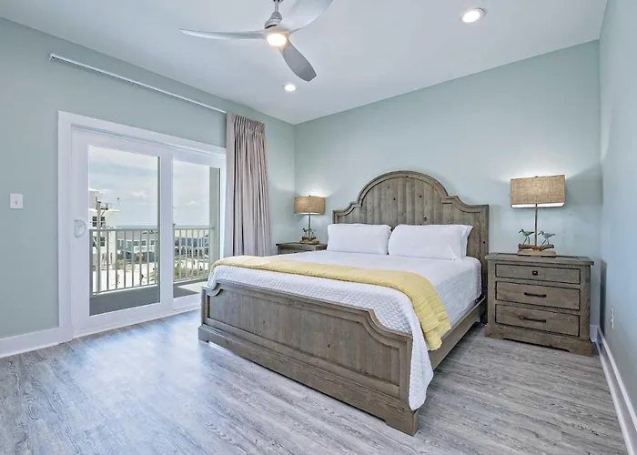 Absolutely Beachy 5 Bedroom Lockout Holiday home Gulf Shores