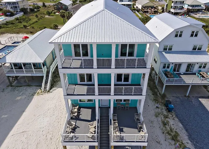 Absolutely Beachy 5 Bedroom Lockout * Gulf Shores